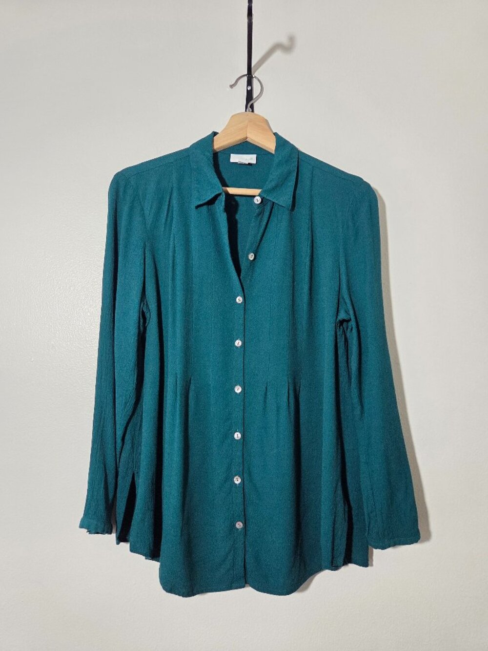 J Jill Emerald Fitted Long Sleeve Button Down Blouse